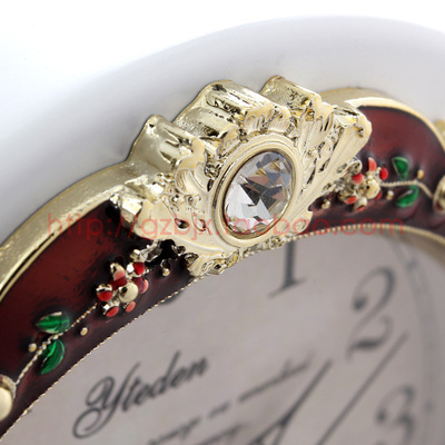 歐式情懷與現(xiàn)代生活的交融 木制座鐘的選購與維護(hù)指南